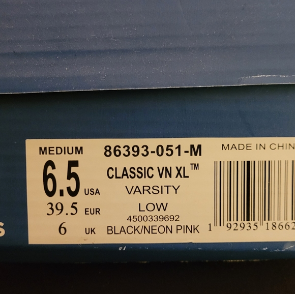 Girls K-Swiss size 6.5 medium - Picture 3 of 6